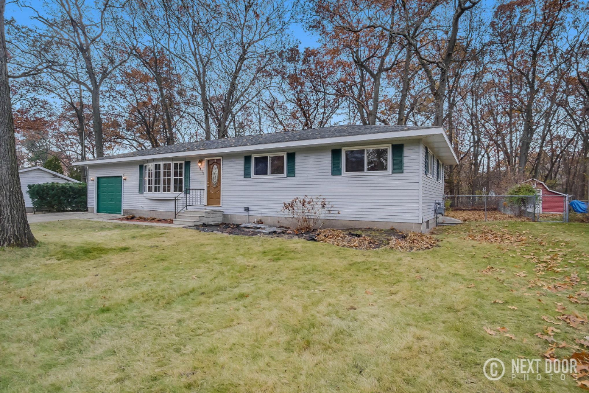 1251 Joslyn Road Muskegon, MI 49445 - Photo 1 of 36 DSC05089_blended
