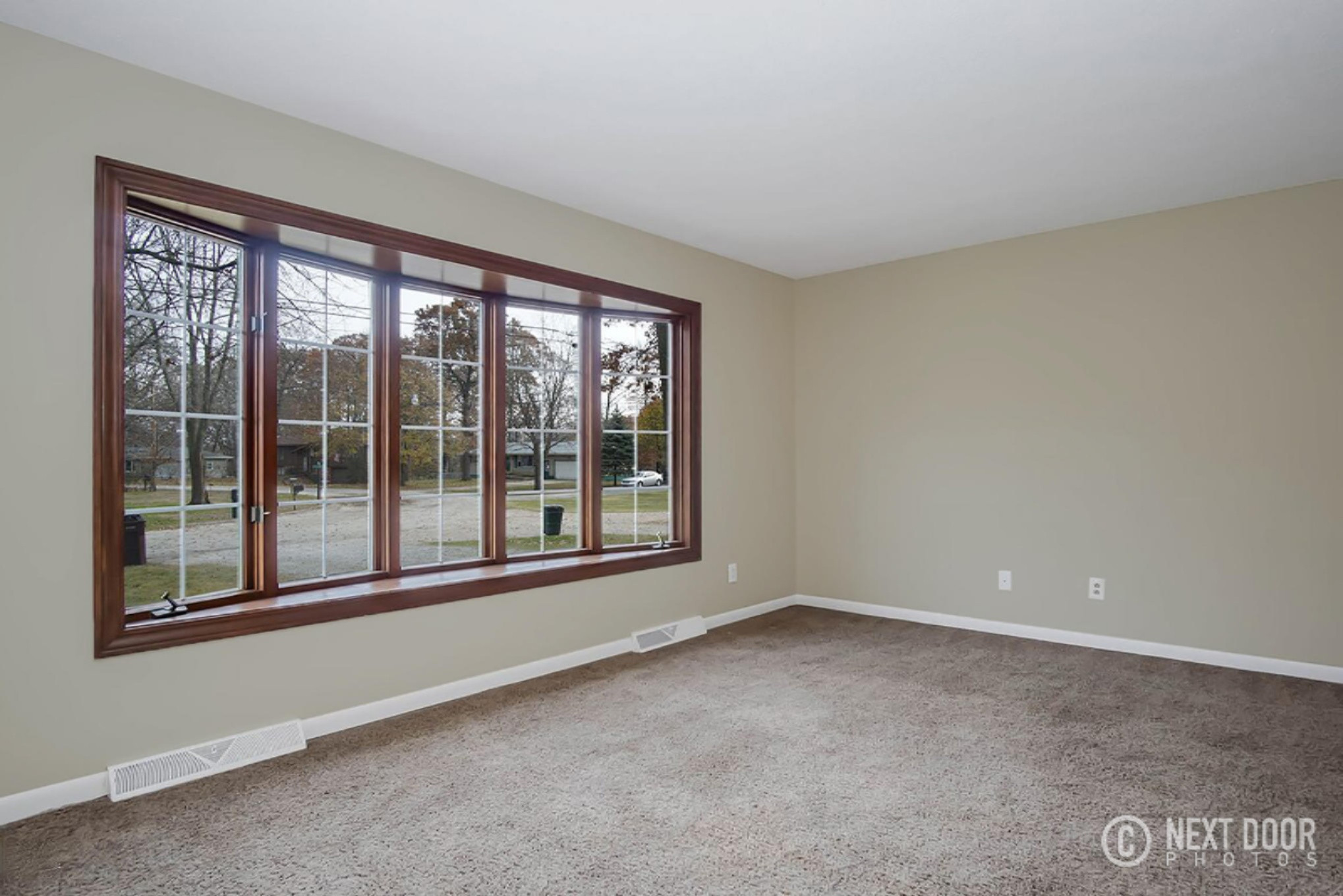 1251 Joslyn Road Muskegon, MI 49445 - Photo 18 of 36 DSC05012_blended