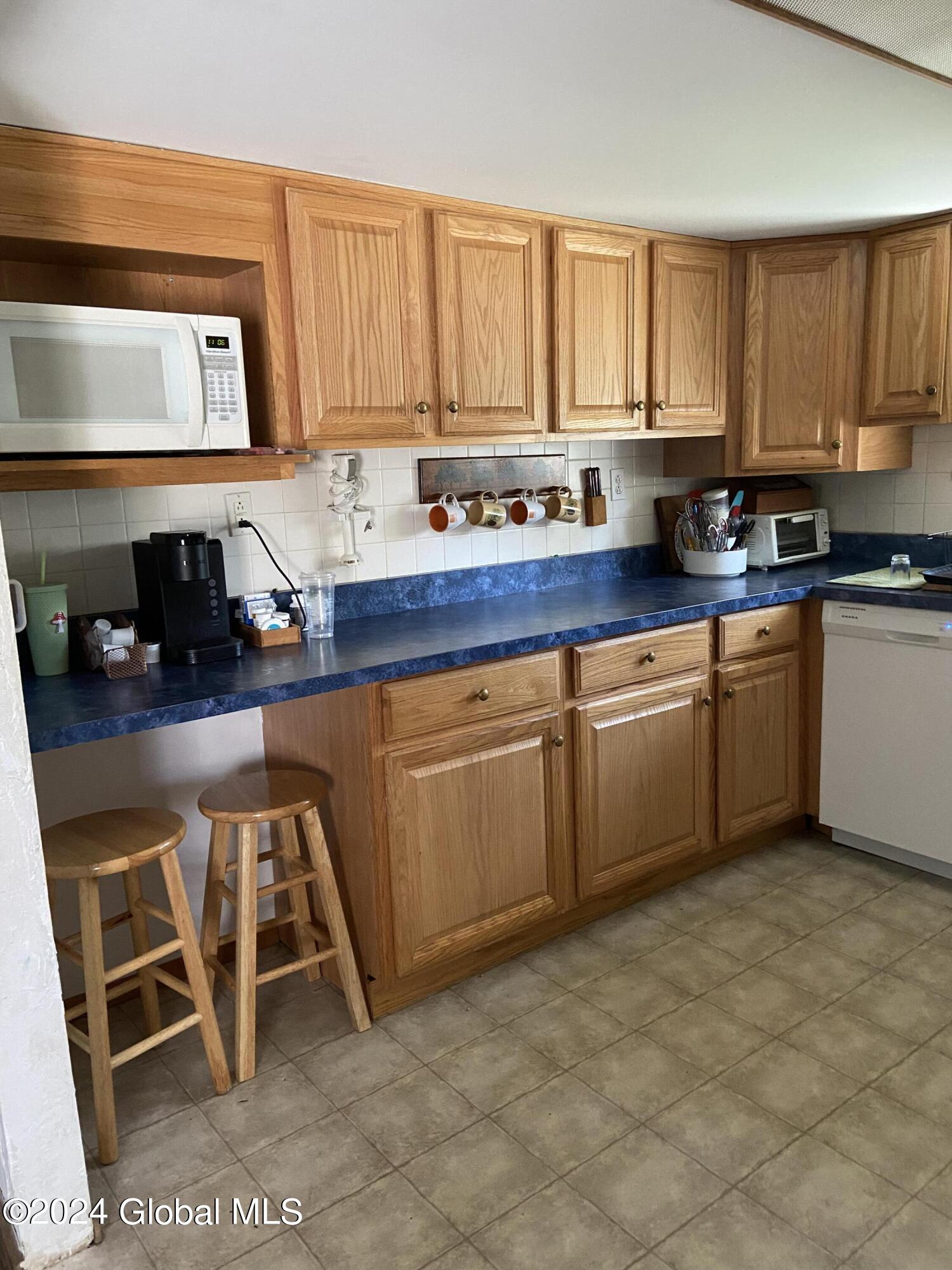 408 Reynolds Road Moreau, NY 12828 - Photo 8 of 26 8