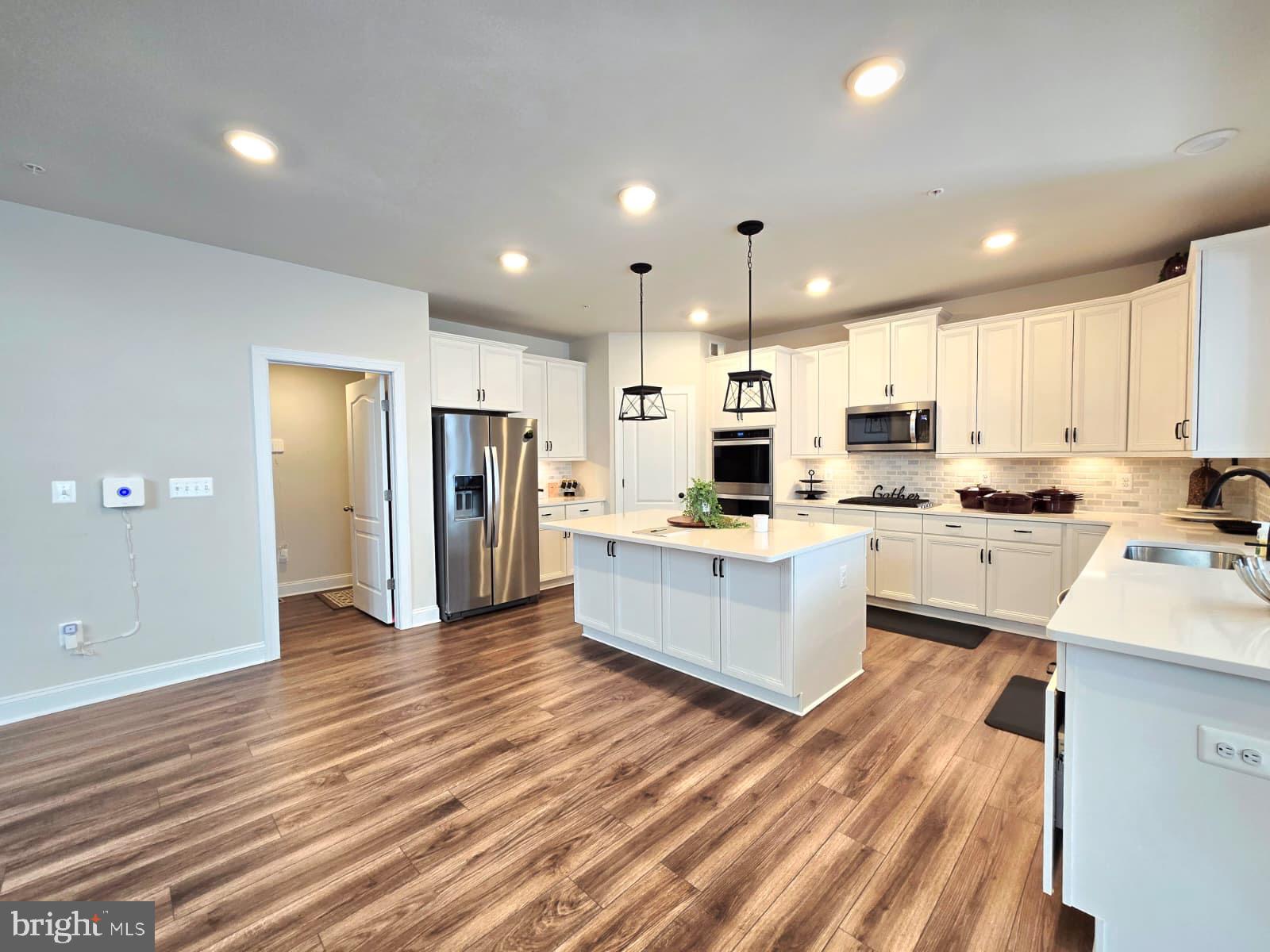 9909 Kildore Way Fort Washington, MD 20744 - Photo 16 of 67 Open Kitchen