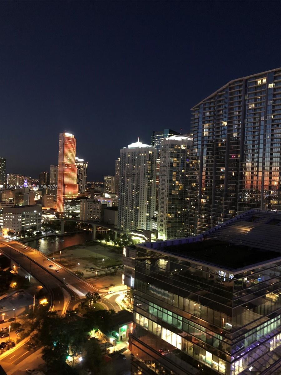 88 Southwest 7th Street, Unit 2203 Miami, FL 33130 - Photo 36 of 37