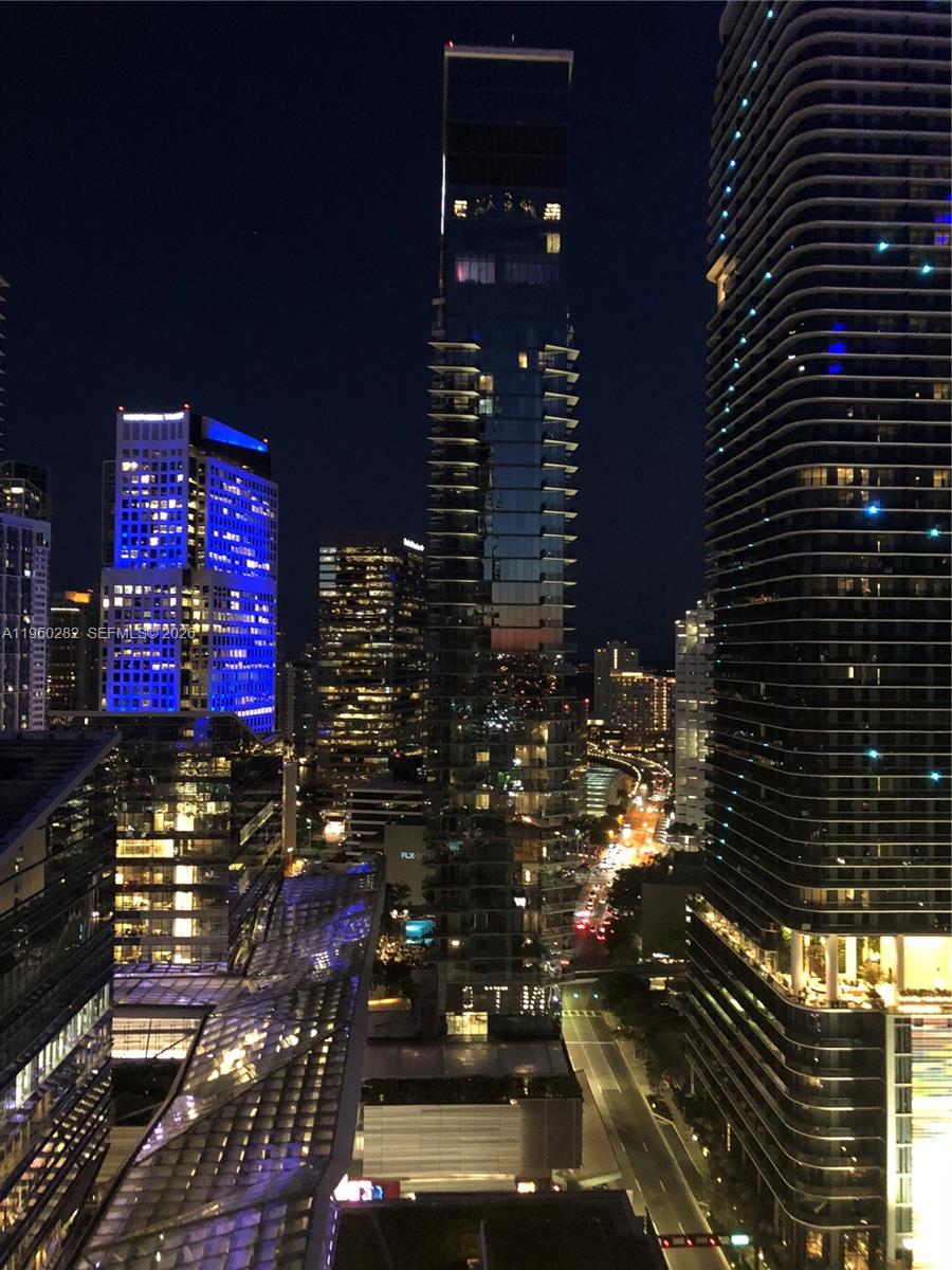 88 Southwest 7th Street, Unit 2203 Miami, FL 33130 - Photo 37 of 37