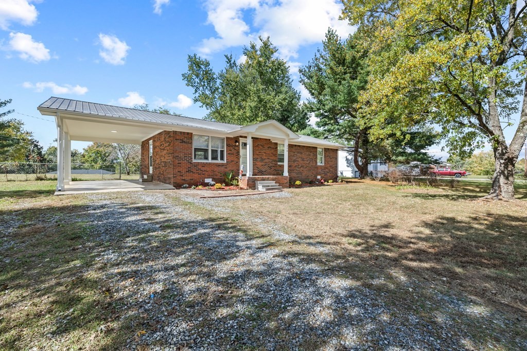 258 Mirandy Road Cookeville, TN 38506 - Photo 3 of 18 Gallery Image 3