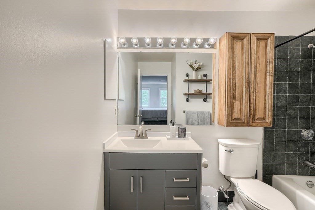 1502 Tuckers Lane, Unit 1502 Hingham, MA 02043 - Photo 18 of 41