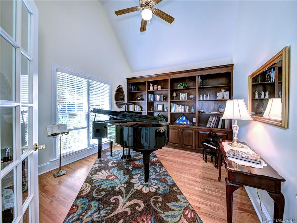 6216 Creola Road Charlotte, NC 28270 - Photo 4 of 24 Gallery Image 4