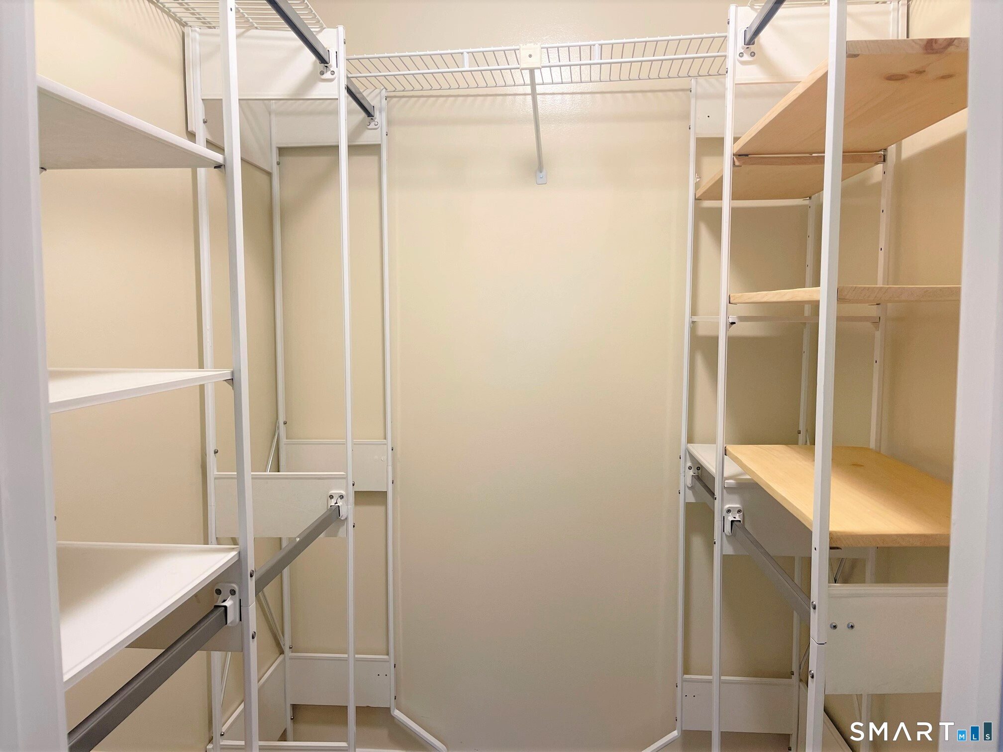 166 Old Brookfield Road, Unit 7A5 Danbury, CT 06811 - Photo 20 of 26