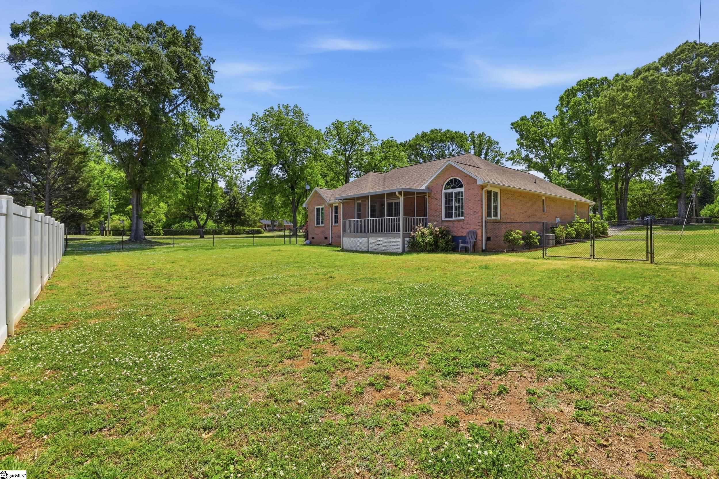 202 Goodjoin Road Lyman, SC 29365 - Photo 32 of 39