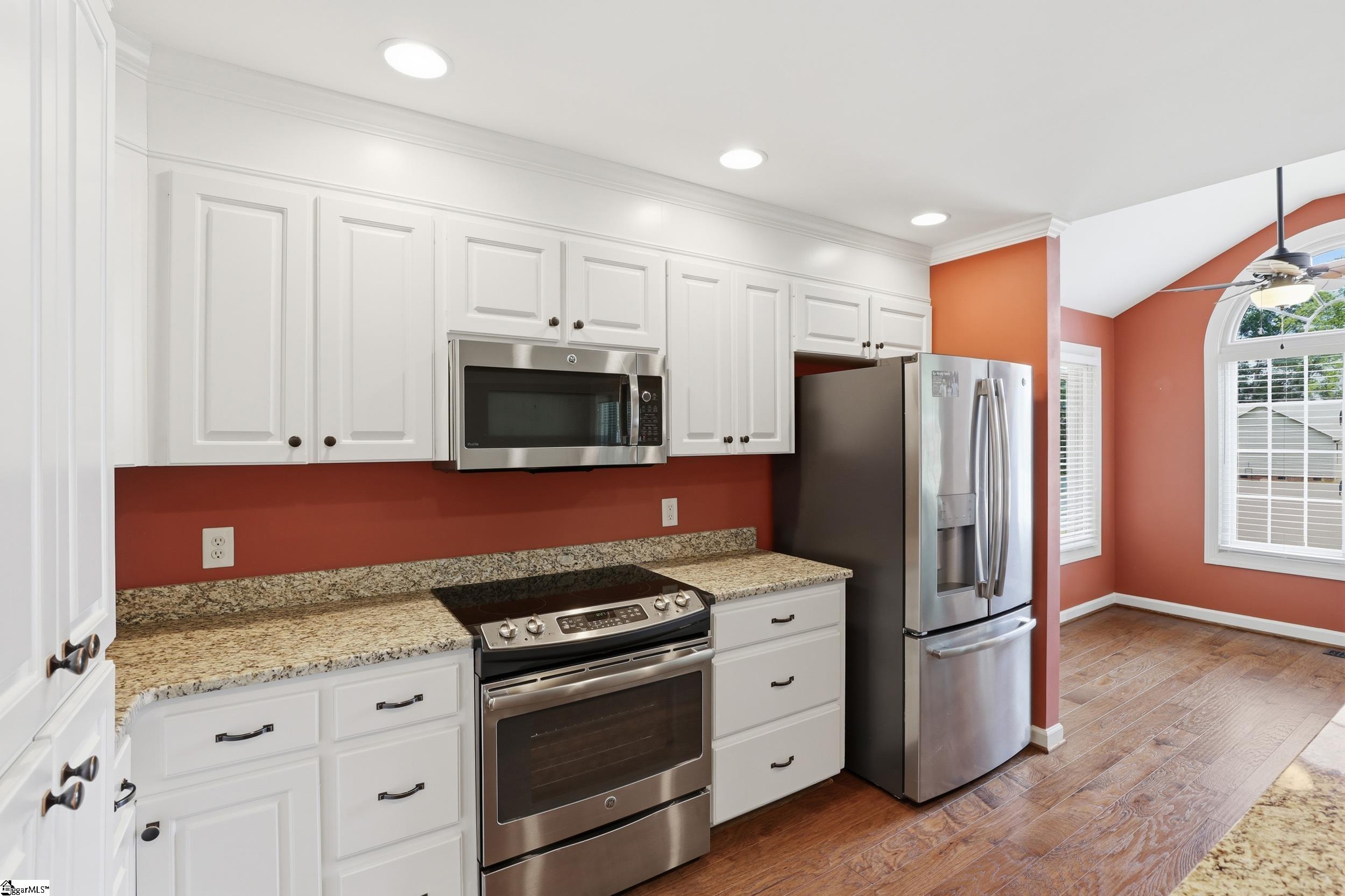 202 Goodjoin Road Lyman, SC 29365 - Photo 7 of 39