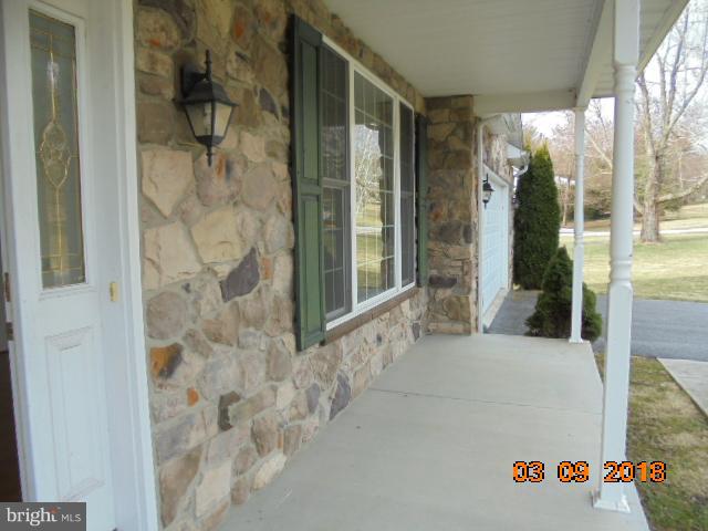 5265 Wentz Road Manchester, MD 21102 - Photo 4 of 30 Exterior (General)