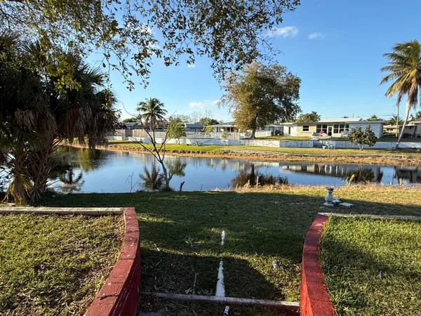 $1,850 | 1231 West River Drive, Unit 14, Margate, FL 33063