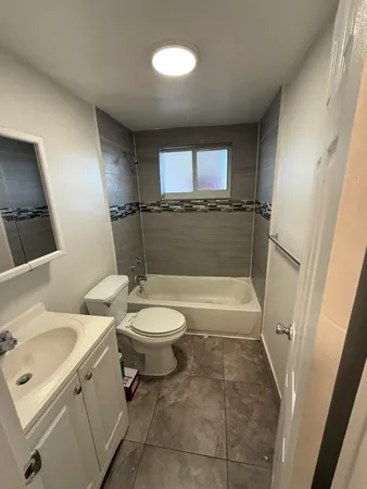 $1,800 | 1231 West River Drive, Unit 14, Margate, FL 33063