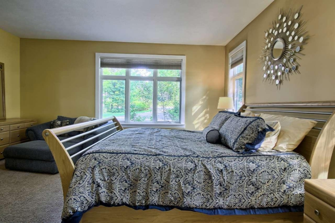 9403 North Long Lake Road Traverse City, MI 49685 - Photo 25 of 62 IMG_0561-HDR(6)-1280