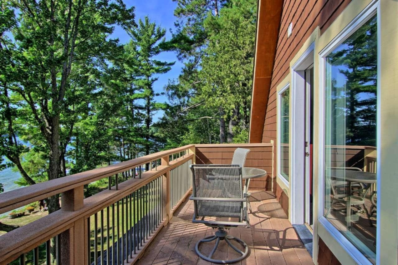 9403 North Long Lake Road Traverse City, MI 49685 - Photo 34 of 62 IMG_0669-HDR(6)-1280