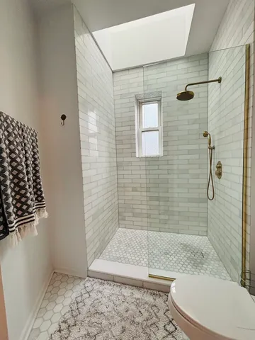 $1,250,000 | 1951 West Evergreen Avenue, Chicago, IL 60622