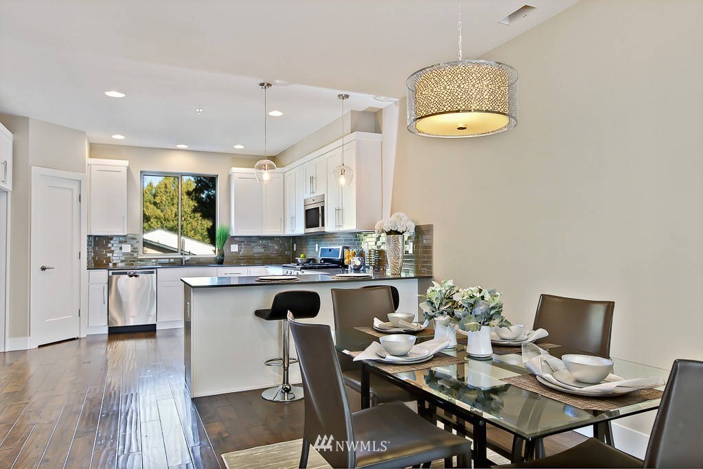 324 South 47th Street Renton, WA 98055 - Photo 5 of 21 Gallery Image 5