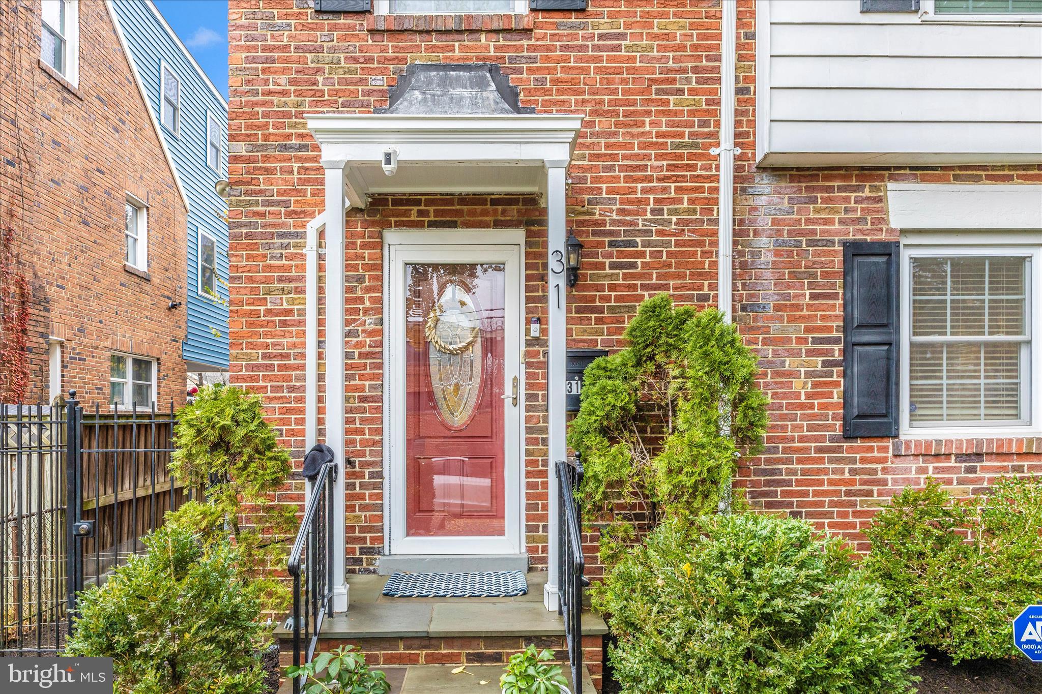 31 Milmarson Place Northwest Washington, DC 20011 - Photo 40 of 57 Entryway