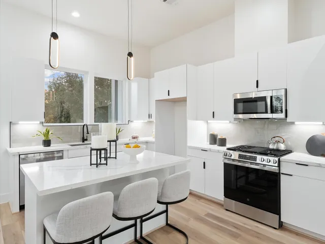 $339,990 | 6631 Katarani Drive, Houston, TX 77091