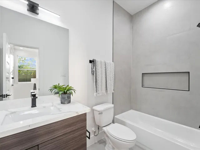 $339,990 | 6631 Katarani Drive, Houston, TX 77091