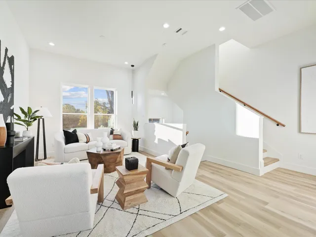 $339,990 | 6631 Katarani Drive, Houston, TX 77091