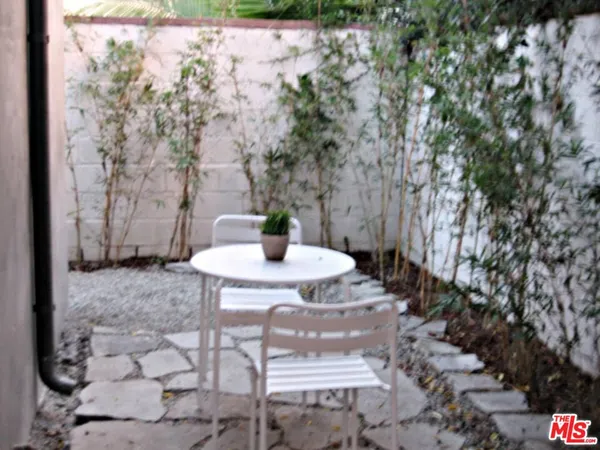 $5,350 | 4125 1/2 Huron Avenue, Culver City, CA 90232