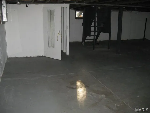 $179,900 | 6304 Cabanne Avenue, University City, MO 63130