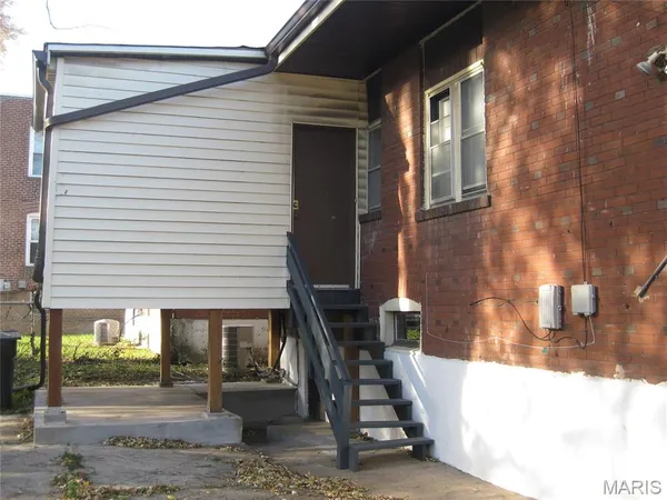 $174,900 | 6304 Cabanne Avenue, University City, MO 63130