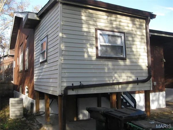 $174,900 | 6304 Cabanne Avenue, University City, MO 63130