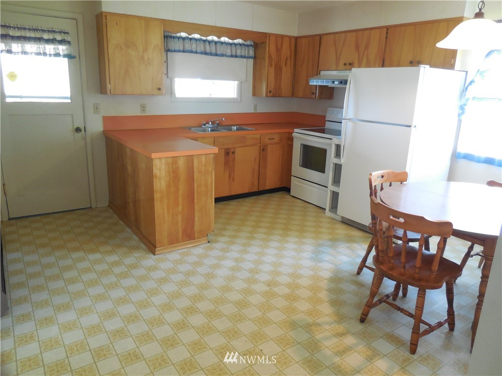 10641 Peter Anderson Road Burlington, WA 98233 - Photo 9 of 21 Gallery Image 9