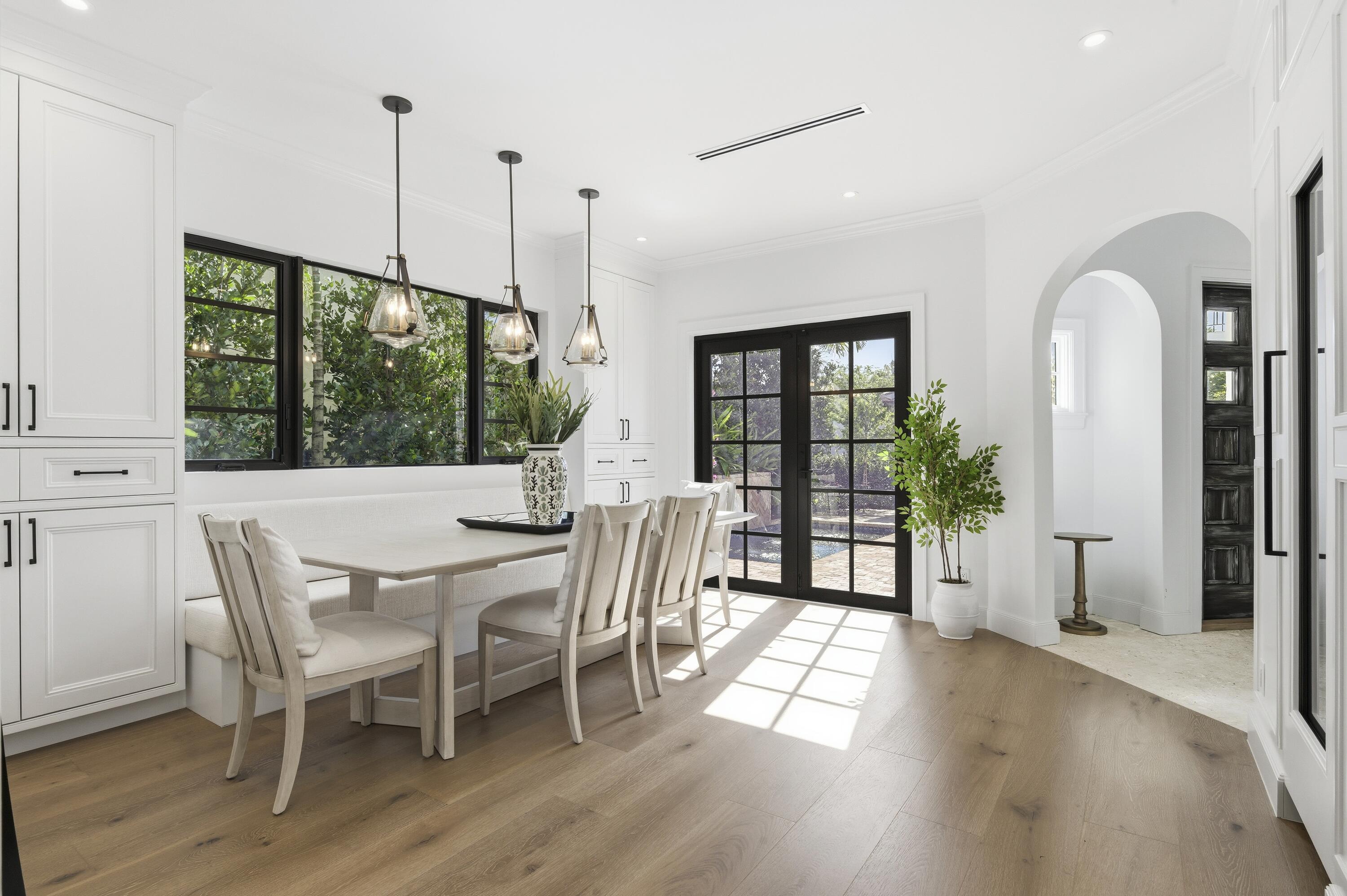 201 Murray Road West Palm Beach, FL 33405 - Photo 12 of 43 FORMAL DINING ROOM