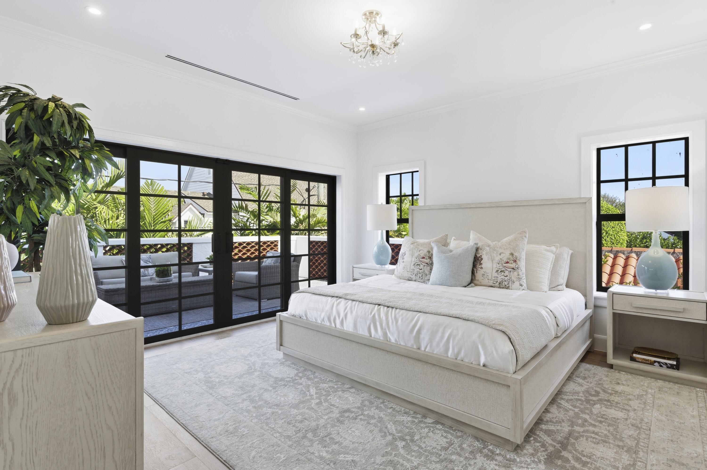 201 Murray Road West Palm Beach, FL 33405 - Photo 16 of 43 2ND FLR PRIMARY SUITE