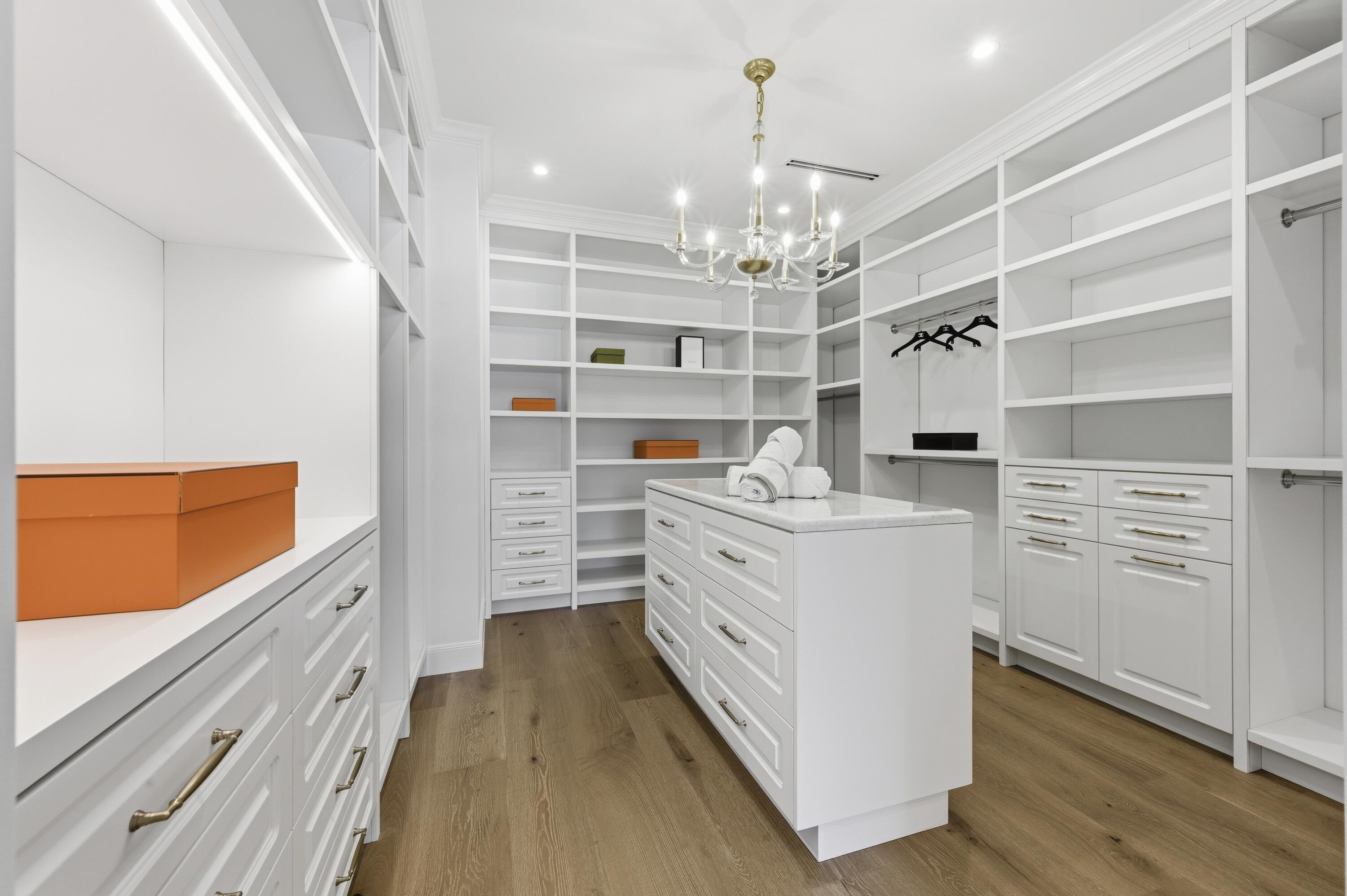 201 Murray Road West Palm Beach, FL 33405 - Photo 20 of 43 PRIMARY WALK-IN CLOSET