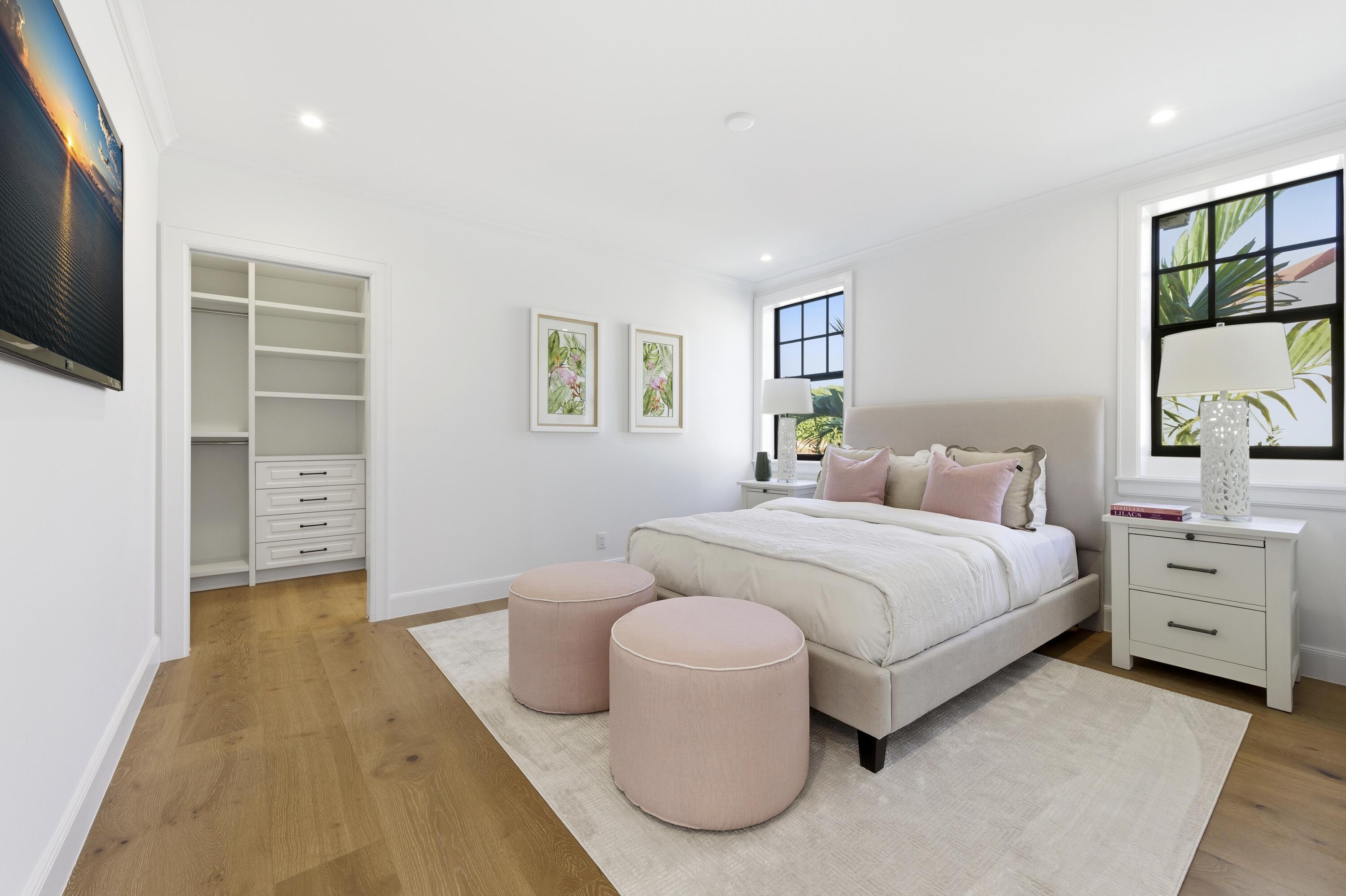 201 Murray Road West Palm Beach, FL 33405 - Photo 26 of 43 2ND FLR - GUEST SUITE 3