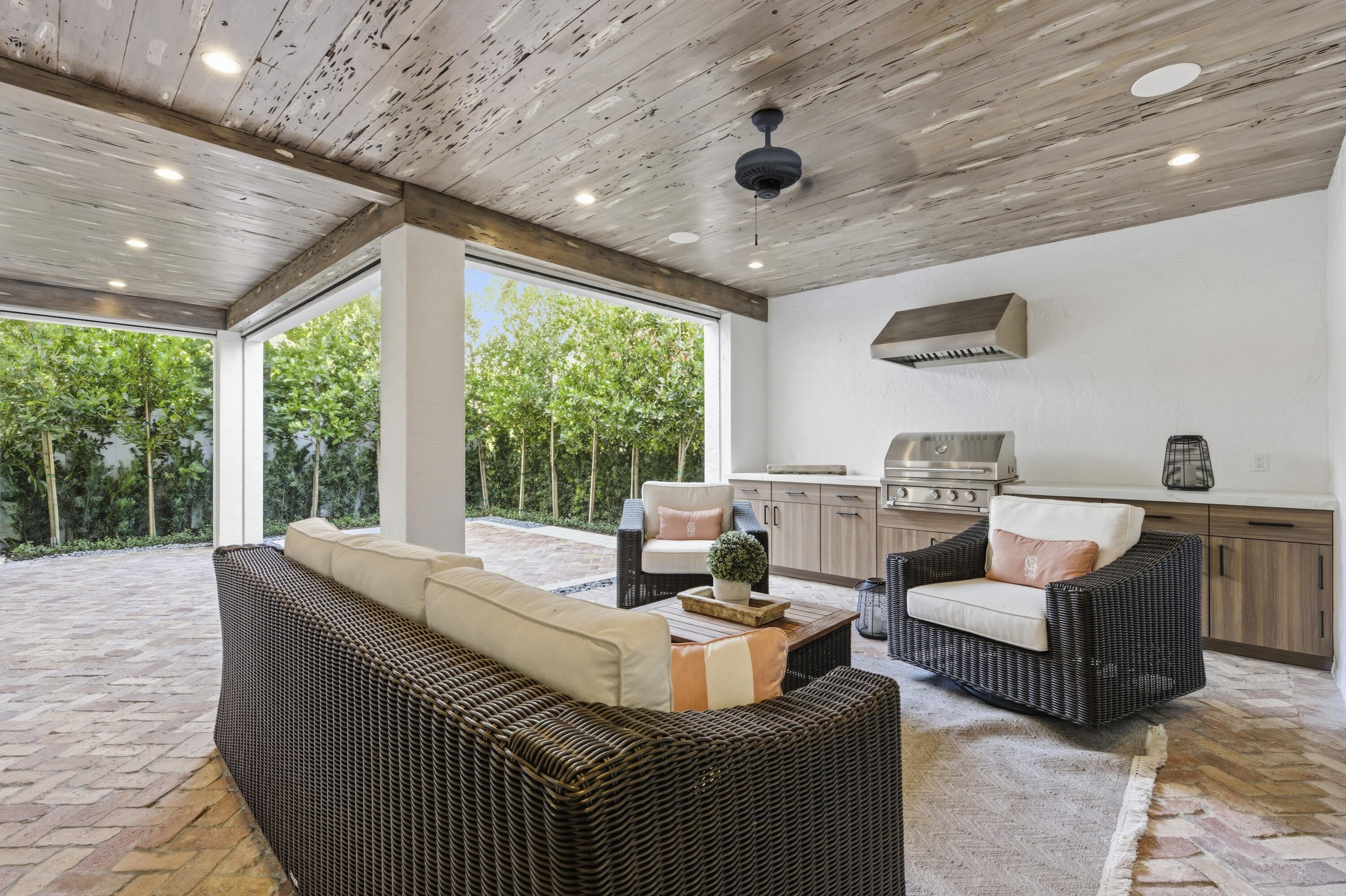 201 Murray Road West Palm Beach, FL 33405 - Photo 30 of 43 LANAI