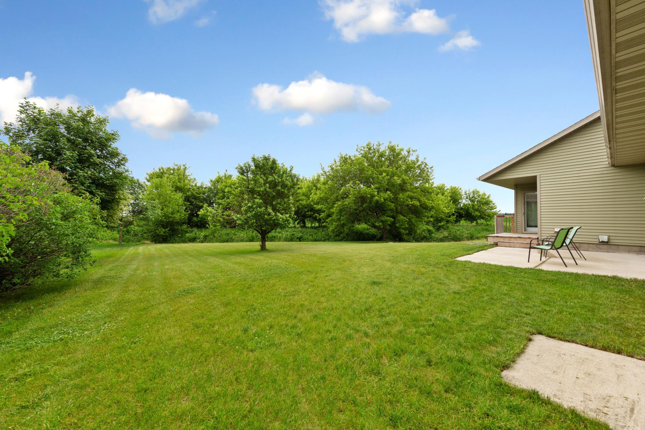 1555 Greenleaf Road Owatonna, MN 55060 - Photo 5 of 31