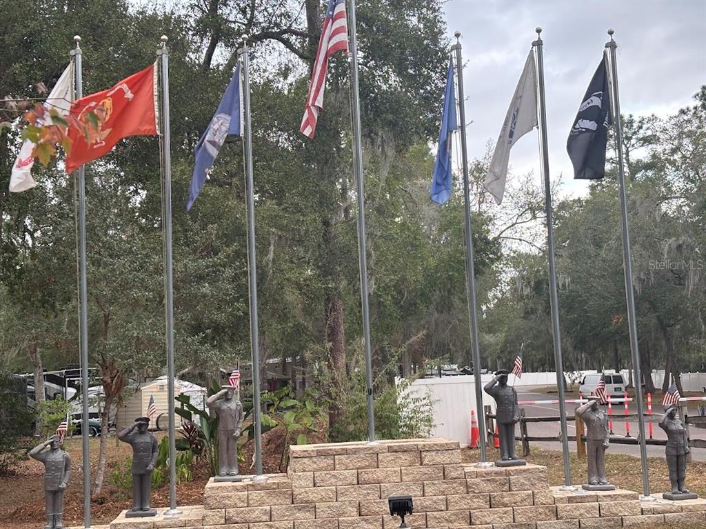 25235 142nd Lane Northeast, Unit 185 Fort McCoy, FL 32134 - Photo 47 of 49 a view of outdoor space and fountain
