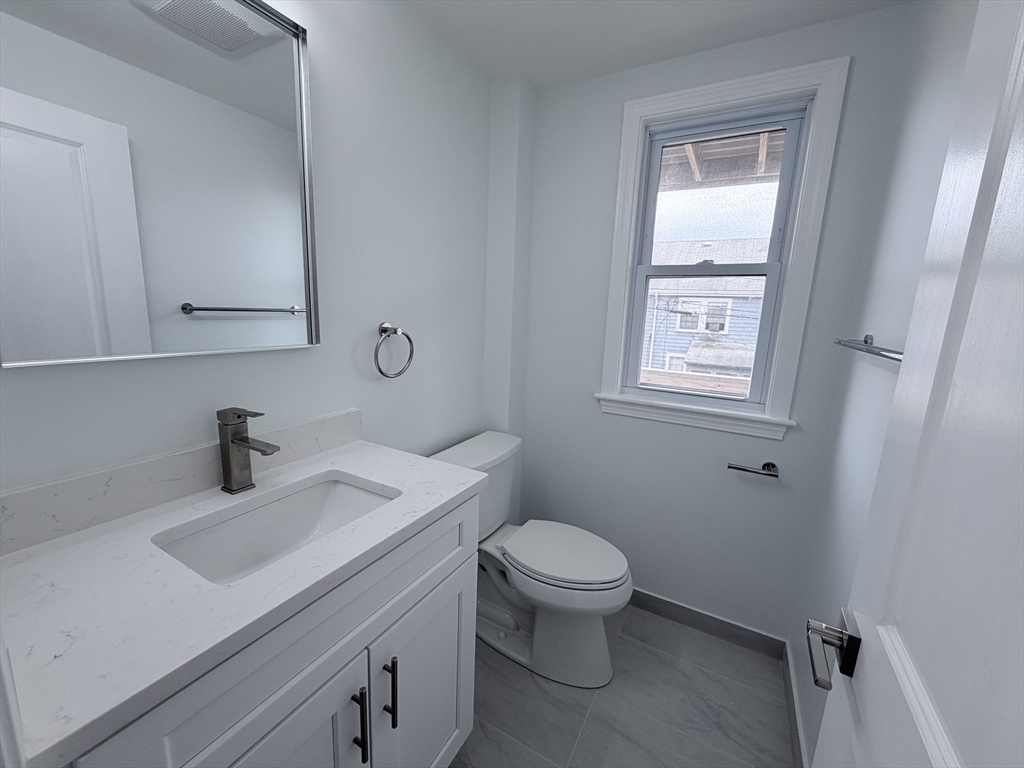 29-31 Bay State Road, Unit 29 Quincy, MA 02171 - Photo 5 of 11