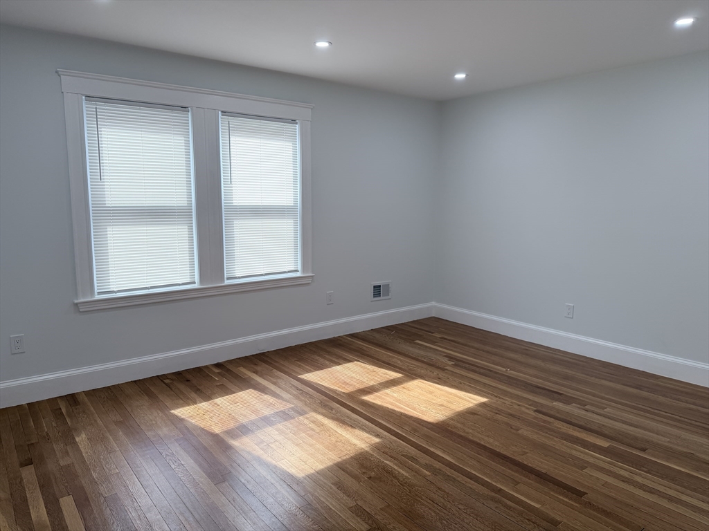 29-31 Bay State Road, Unit 29 Quincy, MA 02171 - Photo 8 of 11