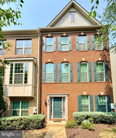 $3,350 | 8912 Tower Place, Lanham, MD 20706