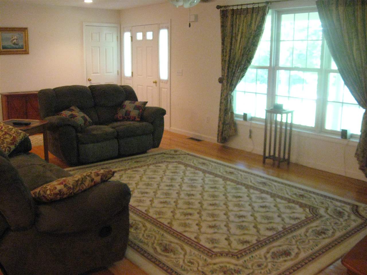 231 Lowell Street Rochester, NH 03867 - Photo 7 of 22