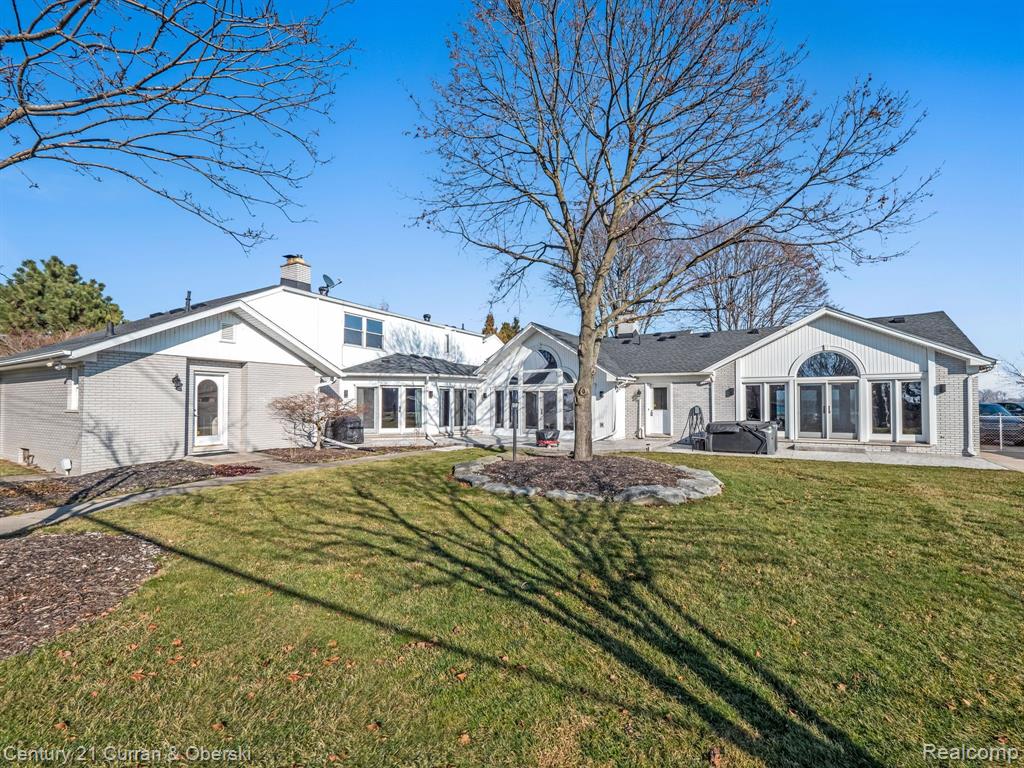 23722 East River Road Grosse Ile, MI 48138 - Photo 3 of 38