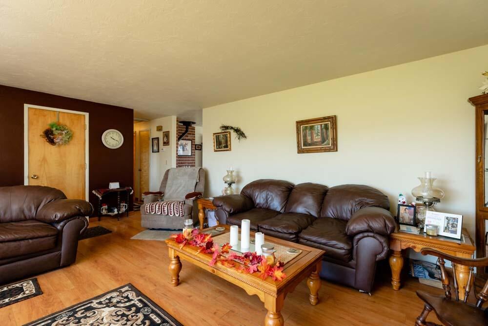7812 Reeder Road Klamath Falls, OR 97603 - Photo 15 of 52 15