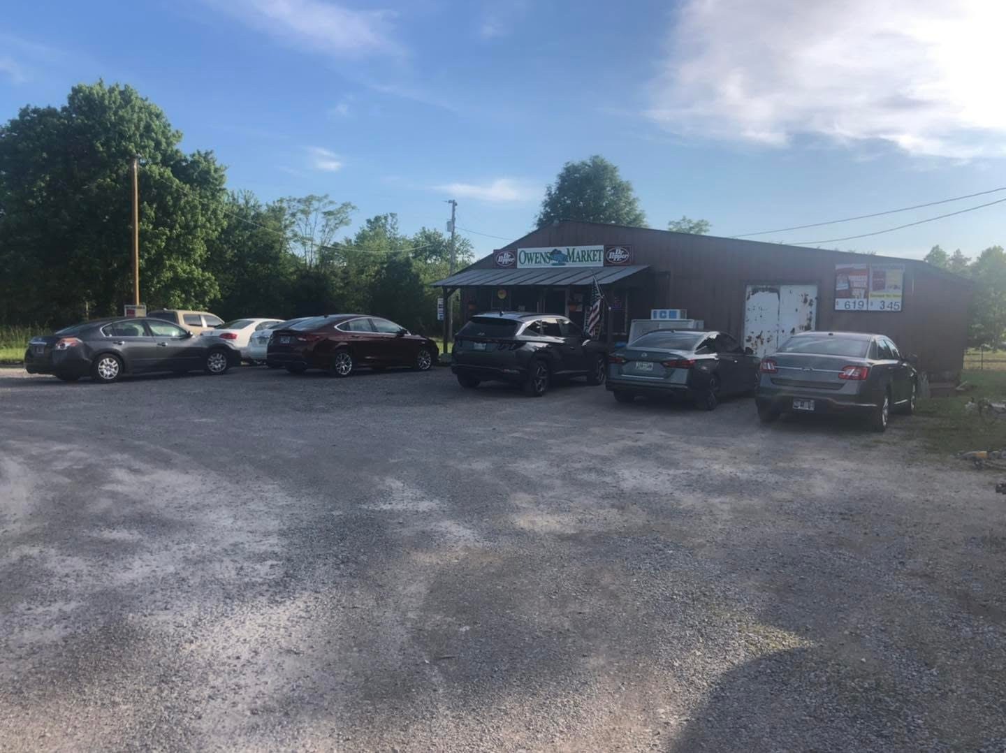 7089 Short Mountain Road McMinnville, TN 37110 - Photo 13 of 36 a view of a cars in front of a house
