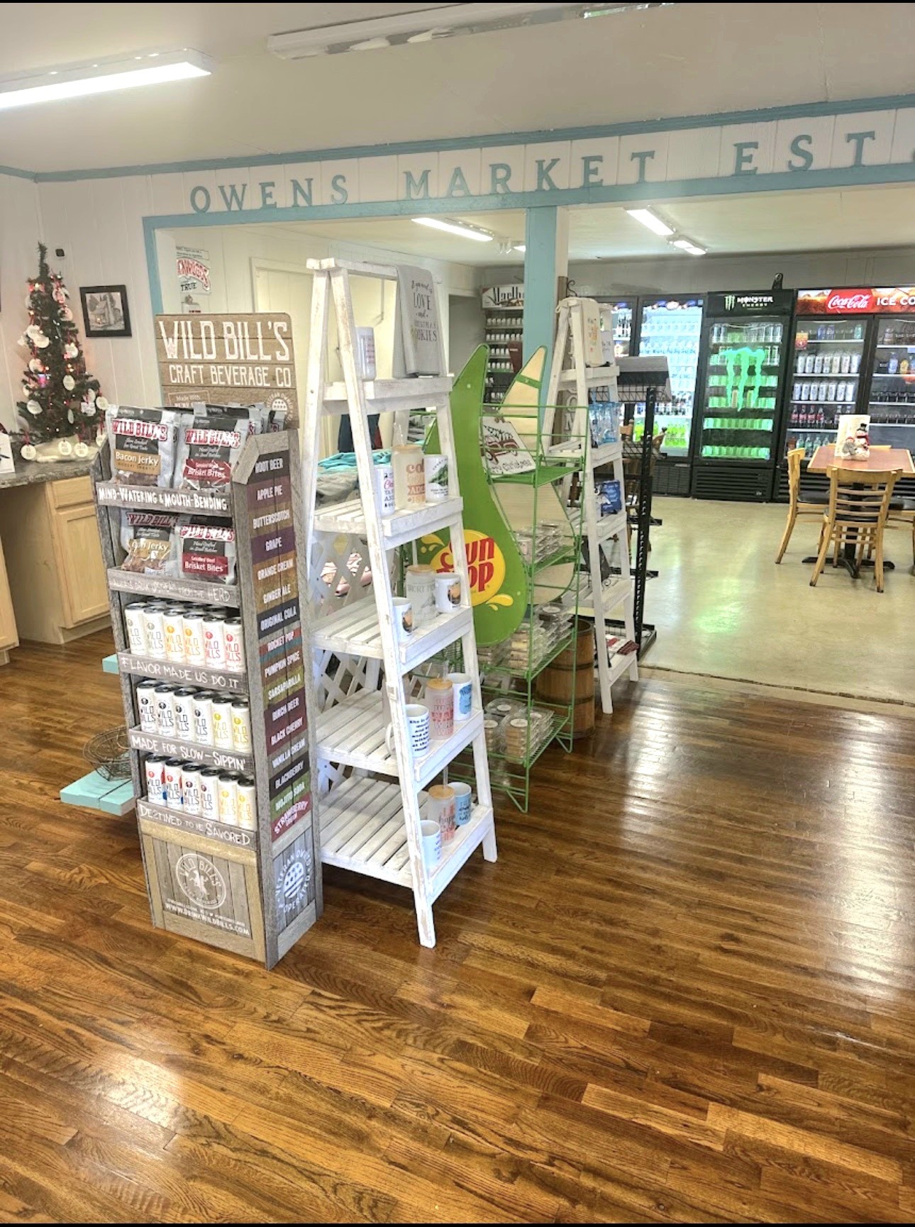 7089 Short Mountain Road McMinnville, TN 37110 - Photo 20 of 36 a view of a room with gym equipment