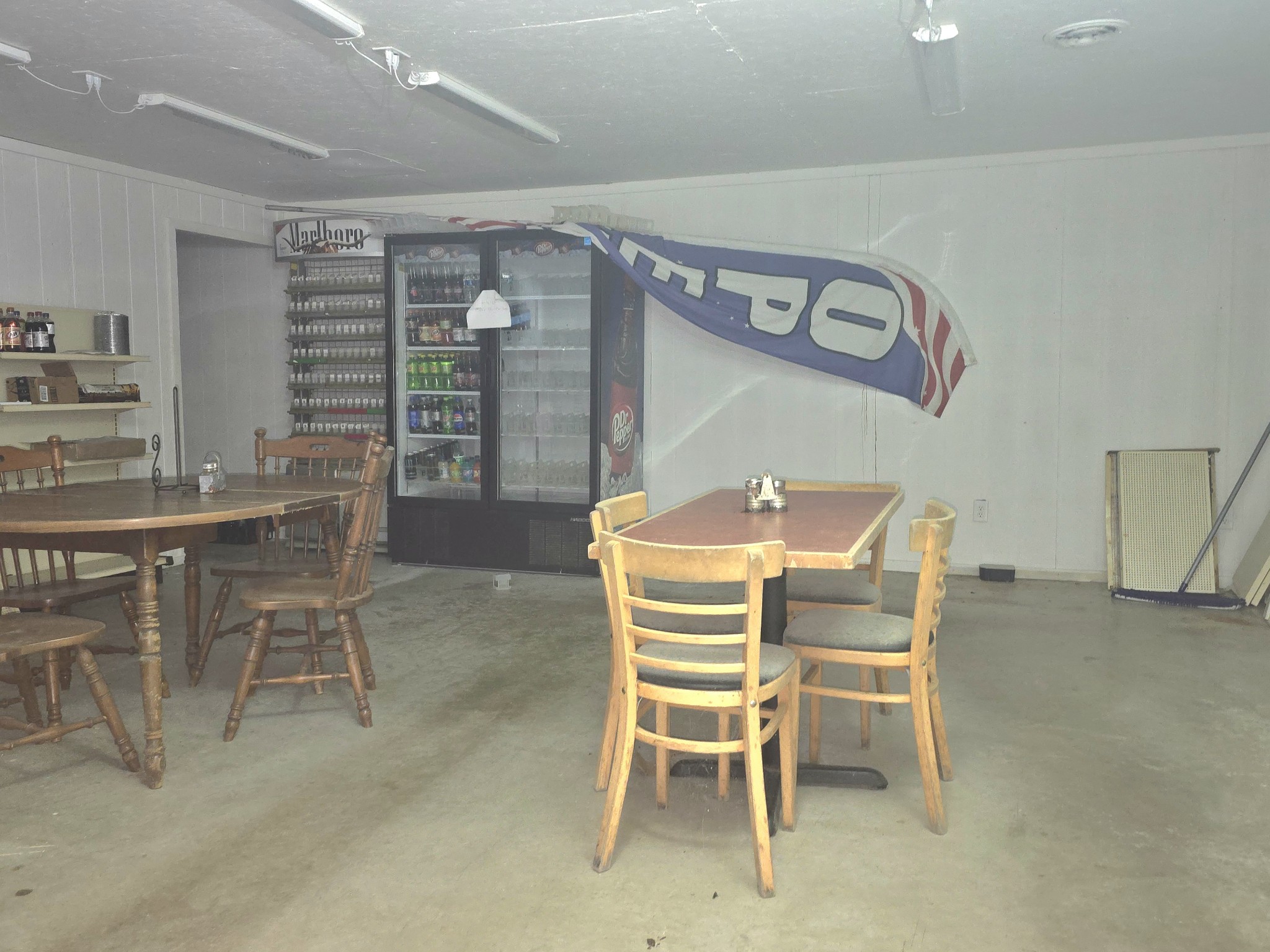 7089 Short Mountain Road McMinnville, TN 37110 - Photo 23 of 36 a dining room with furniture and window