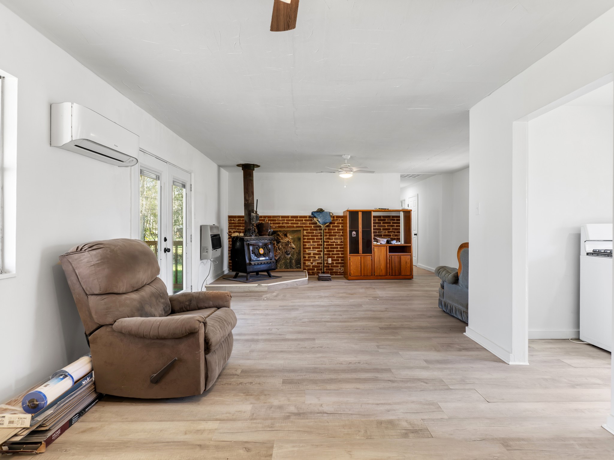 5519 Kincer Road Damon, TX 77430 - Photo 2 of 42