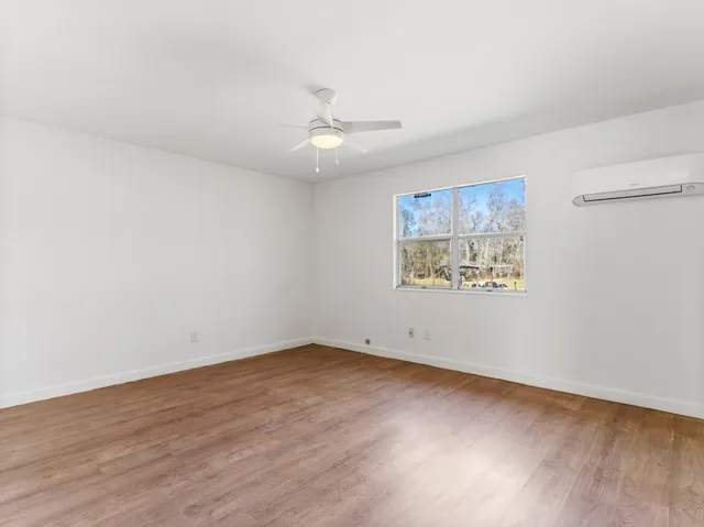 $2,000 | 5519 Kincer Road, Damon, TX 77430