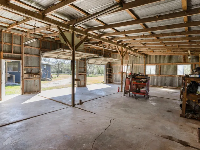 $2,000 | 5519 Kincer Road, Damon, TX 77430