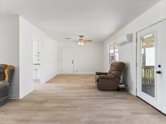 $2,000 | 5519 Kincer Road, Damon, TX 77430