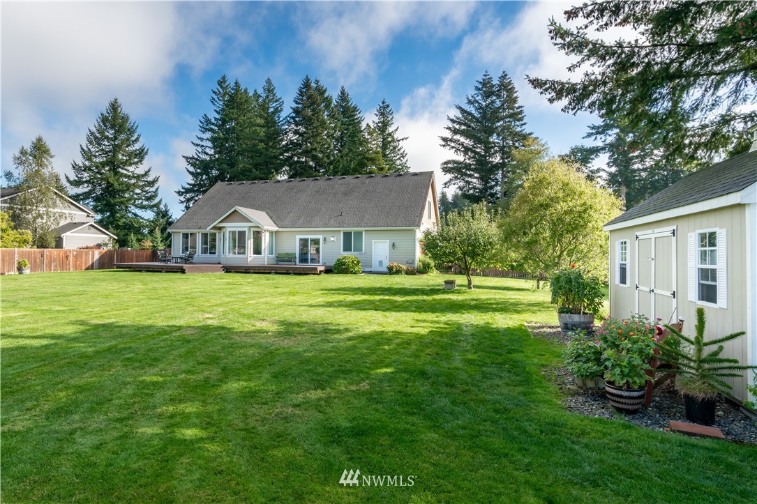 17905 Irwin Street Southwest Rochester, WA 98579 - Photo 6 of 33