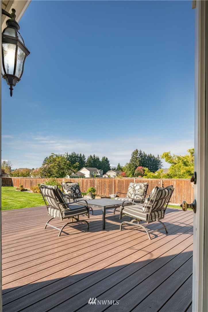 17905 Irwin Street Southwest Rochester, WA 98579 - Photo 9 of 33